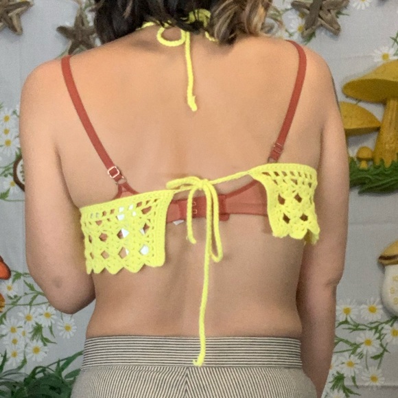 2 coral pink and sun yellow crochet bralette tops - Picture 6 of 8